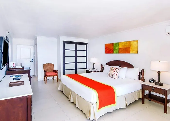 Resort Sunscape Splash And