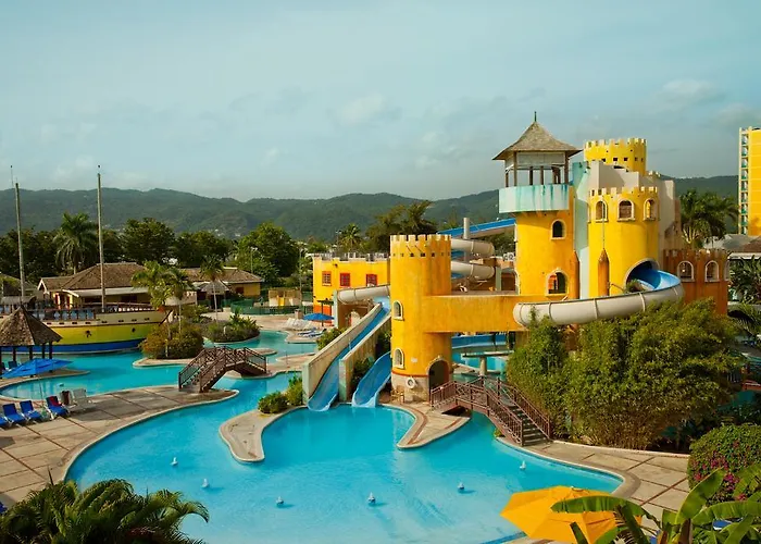 Resort Sunscape Splash And