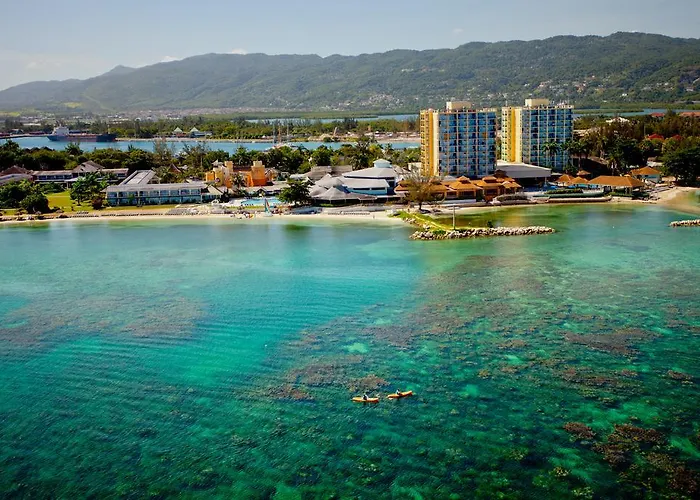 Resort Sunscape Splash And