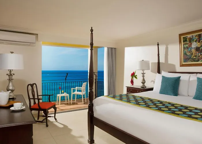 Resort Sunscape Splash And